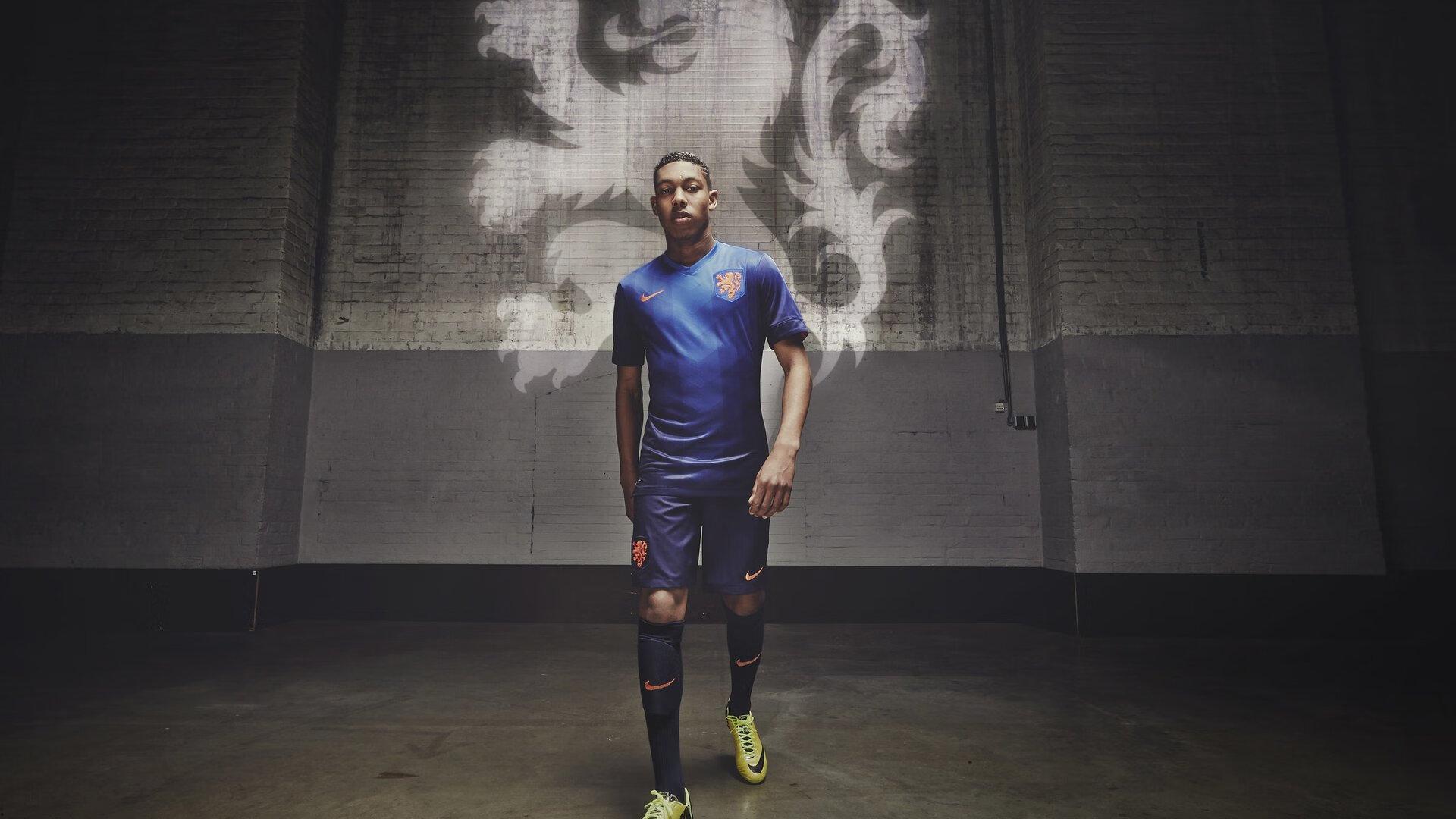 湖人调整训练策略，雷迪克透露里夫斯获休息日，备战计划引关注