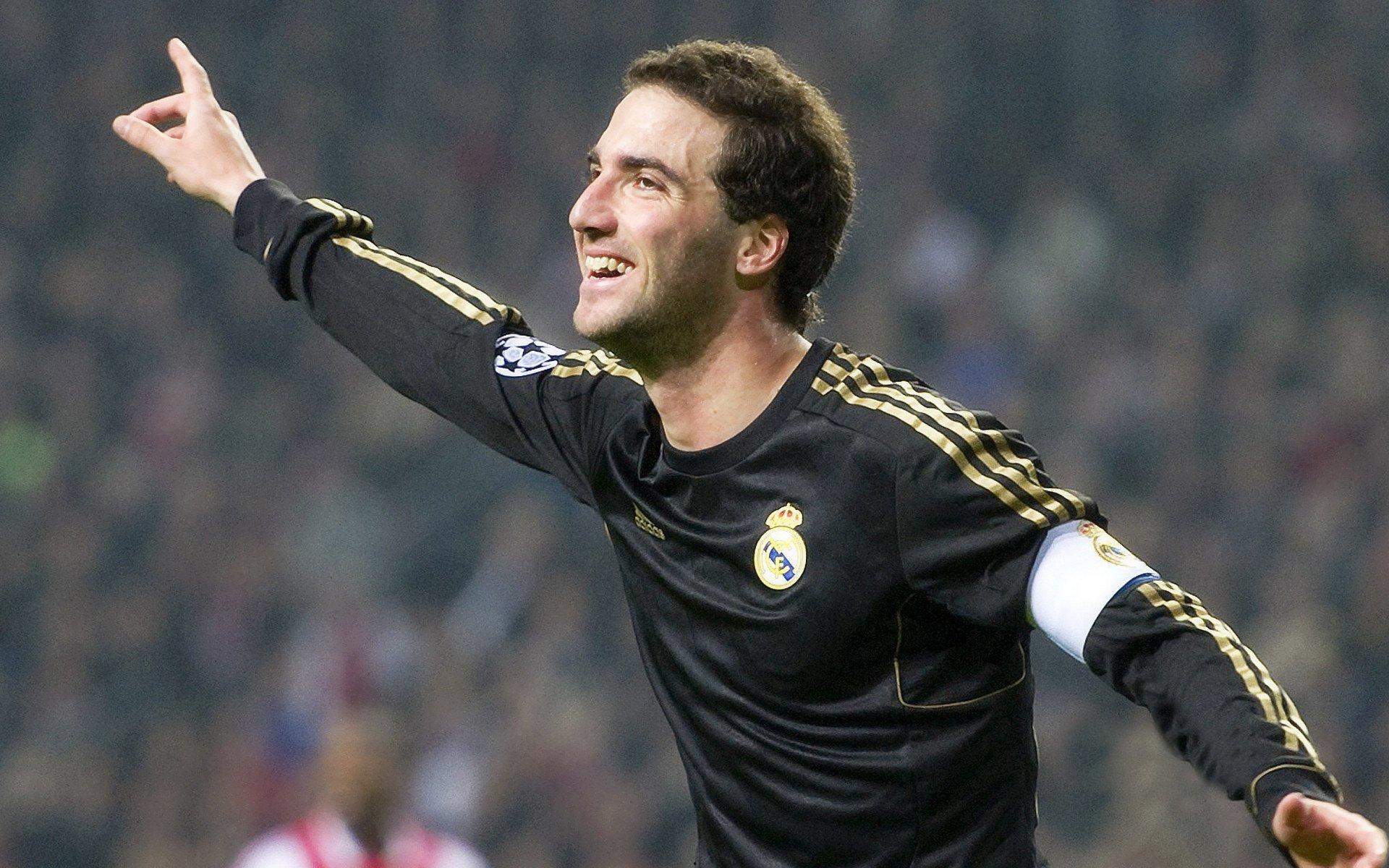 永恒之城守护未来，罗马与后防新星塞克续签长约，绑定至2027年